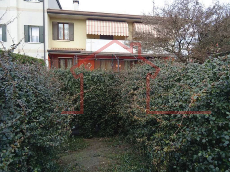 Rif. PE11125
La nostra Agenzia ha selezionato per Voi l'occasione del mese all'asta.

Proponiamo ...