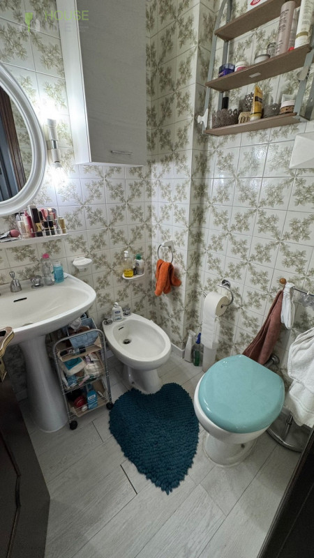 MONTE DI MALO – CENTRO: In posizione centralissima, comoda a tutti i servizi del paese ma immersa...