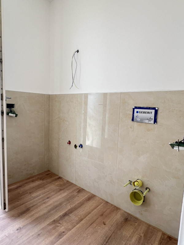 Bastia di Rovolon (PD):

Proponiamo in piccolo contesto condominiale, appartamento al primo ed ul...