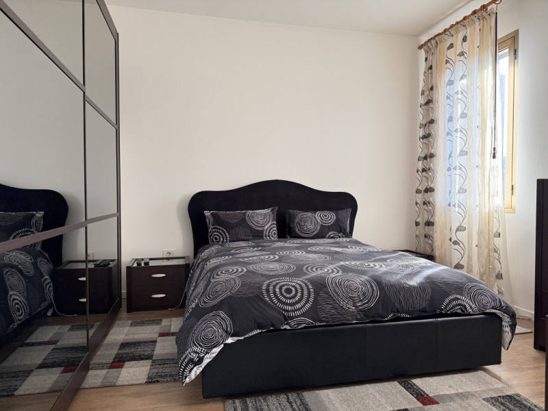 Scopri questa affascinante bifamiliare situata nel cuore di Chiesanuova, una delle zone più ricer...