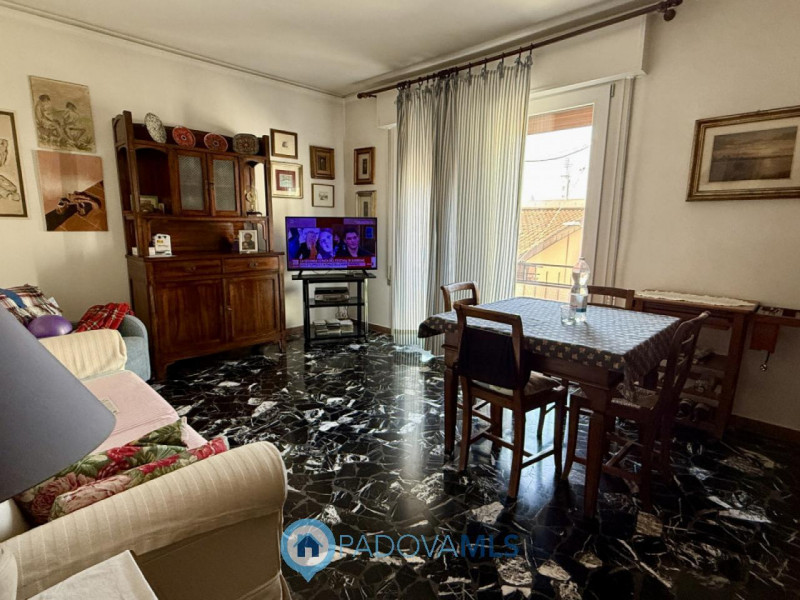 Immobile in esclusiva al Gruppo Padova MLS
QUARTIERE ARCELLA Ti presentiamo un appartamento in ot...