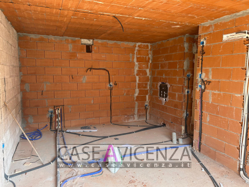 CAMISANO VICENTINO - CLASSE ENERGETICA A4 - CONSEGNA PER FEBBRAIO/MARZO 2027 - 
A Camisano Vicent...