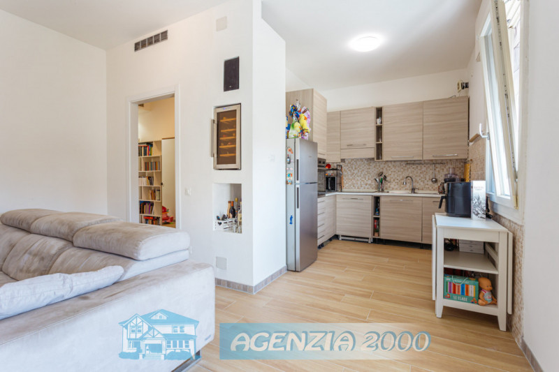 A CONSELVE HO IN VENDITA UN BELL'APPARTAMENTO IN ZONA DI QUARTIERE A DUE PASSI DAL CENTRO !!! VIE...