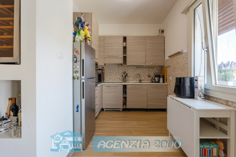 A CONSELVE HO IN VENDITA UN BELL'APPARTAMENTO IN ZONA DI QUARTIERE A DUE PASSI DAL CENTRO !!! VIE...