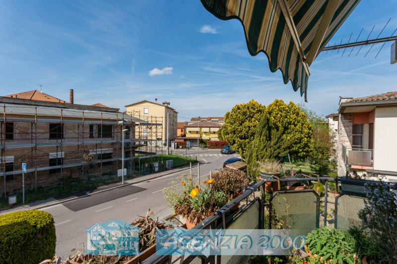 A CONSELVE HO IN VENDITA UN BELL'APPARTAMENTO IN ZONA DI QUARTIERE A DUE PASSI DAL CENTRO !!! VIE...