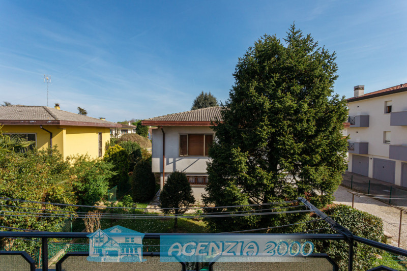 A CONSELVE HO IN VENDITA UN BELL'APPARTAMENTO IN ZONA DI QUARTIERE A DUE PASSI DAL CENTRO !!! VIE...