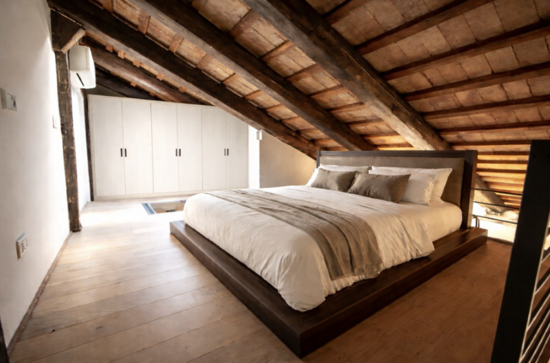 Centro storico, via tadi. Vicino alle piazze. Canone Euro 1.200 non trattabili. Spese condominial...