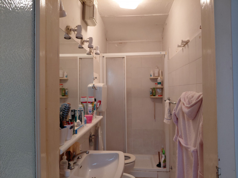 In posizione centralissima, Stefania Pilotto Immobiliare propone in vendita NUDA PROPRIETA' di ap...