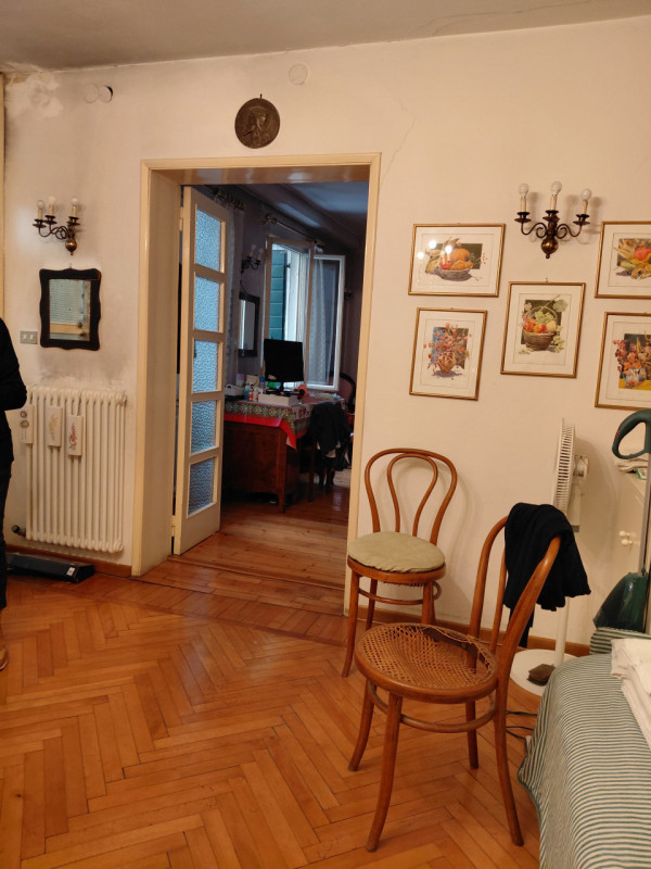 In posizione centralissima, Stefania Pilotto Immobiliare propone in vendita NUDA PROPRIETA' di ap...