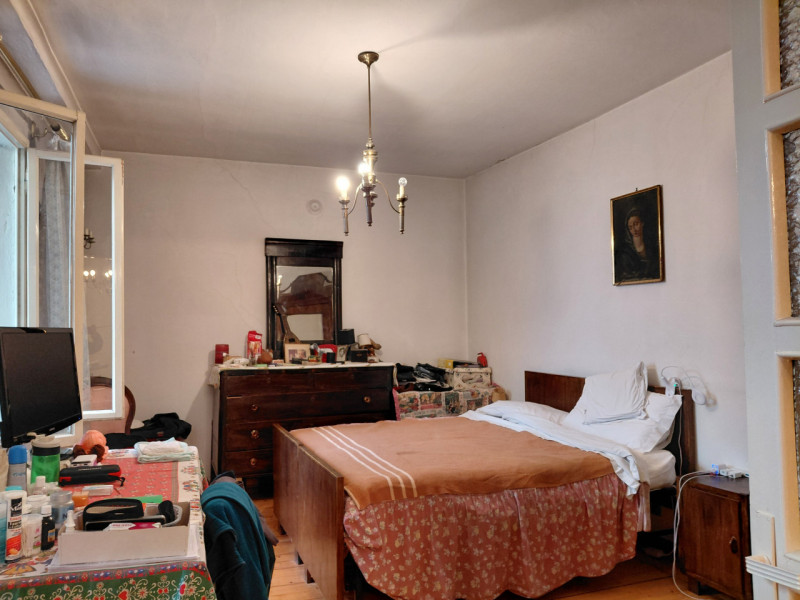 In posizione centralissima, Stefania Pilotto Immobiliare propone in vendita NUDA PROPRIETA' di ap...