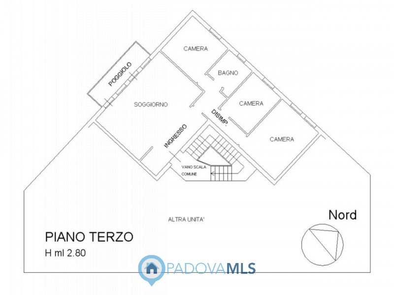 Immobile in esclusiva al Gruppo Padova MLS 

LUMINOSO 3 CAMERE ULTIMO PIANO A PONTE 4 MARTIRI €.1...