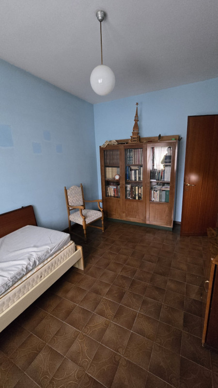 PROPONIAMO IN CENTRO A SAN BIAGIO DI CALLALTA APPARTAMENTO AL PRIMO PIANO CON 2 CAMERE E CUCINA S...