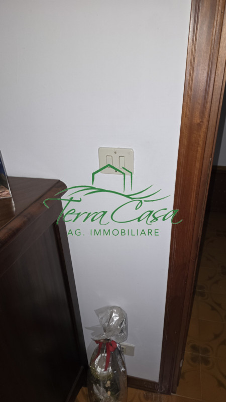 PROPONIAMO IN CENTRO A SAN BIAGIO DI CALLALTA APPARTAMENTO AL PRIMO PIANO CON 2 CAMERE E CUCINA S...