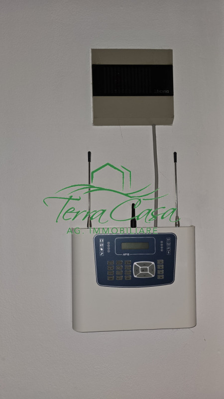 PROPONIAMO IN CENTRO A SAN BIAGIO DI CALLALTA APPARTAMENTO AL PRIMO PIANO CON 2 CAMERE E CUCINA S...