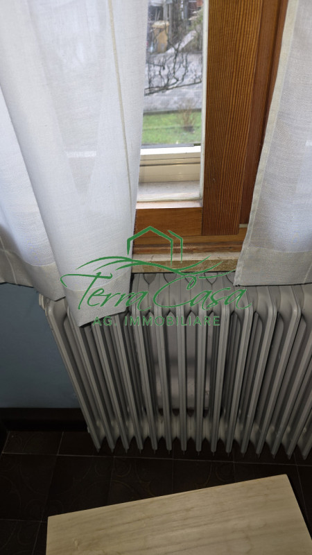 PROPONIAMO IN CENTRO A SAN BIAGIO DI CALLALTA APPARTAMENTO AL PRIMO PIANO CON 2 CAMERE E CUCINA S...