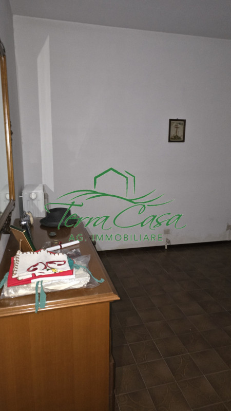 PROPONIAMO IN CENTRO A SAN BIAGIO DI CALLALTA APPARTAMENTO AL PRIMO PIANO CON 2 CAMERE E CUCINA S...