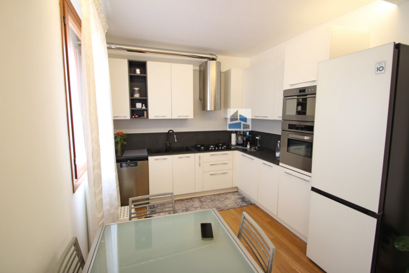 SAN MICHELE DELLE BADESSE - In tranquillo quartiere residenziale e su piccolo contesto, proponiam...