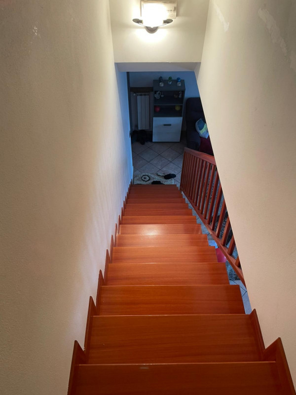 SARMEOLA - In centro al paese comodo a tutti i servizi di prima necessità e alla futura linea del...