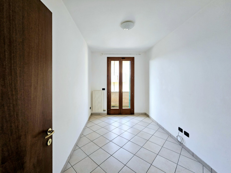 A Borgo Veneto, località Saletto, proponiamo in vendita splendida casa a schiera, comoda al centr...