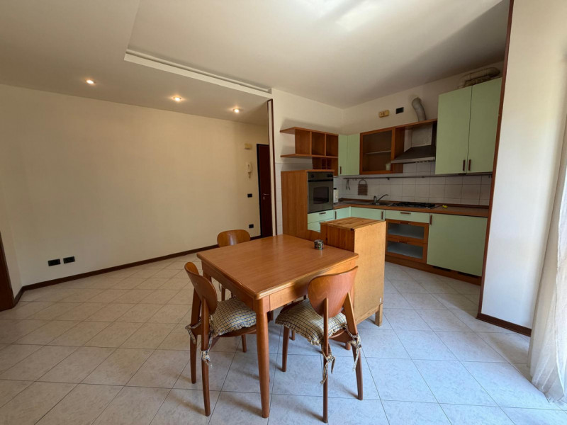 RIF. CA1066 - Immerso nel verde e in un contesto residenziale tranquillo, ma senza rinunciare all...