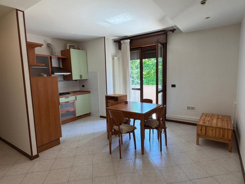 RIF. CA1066 - Immerso nel verde e in un contesto residenziale tranquillo, ma senza rinunciare all...