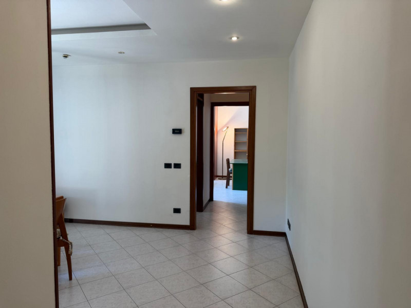 RIF. CA1066 - Immerso nel verde e in un contesto residenziale tranquillo, ma senza rinunciare all...