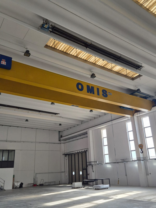 VELO D'ASTICO: CAPANNONE INDUSTRIALE DI 2000 IN AFFITTO - RIF. 8380 
AMPIA AREA DI MANOVRA - DUE ...