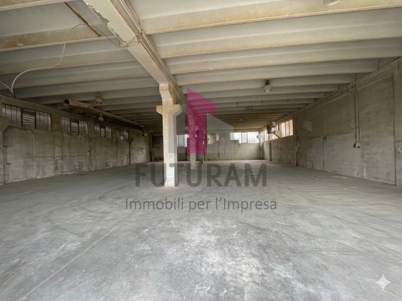 VALDAGNO  - 38FIL - PER INFO 0444/310220

Proponiamo capannone situato nel comune di Valdagno 

C...