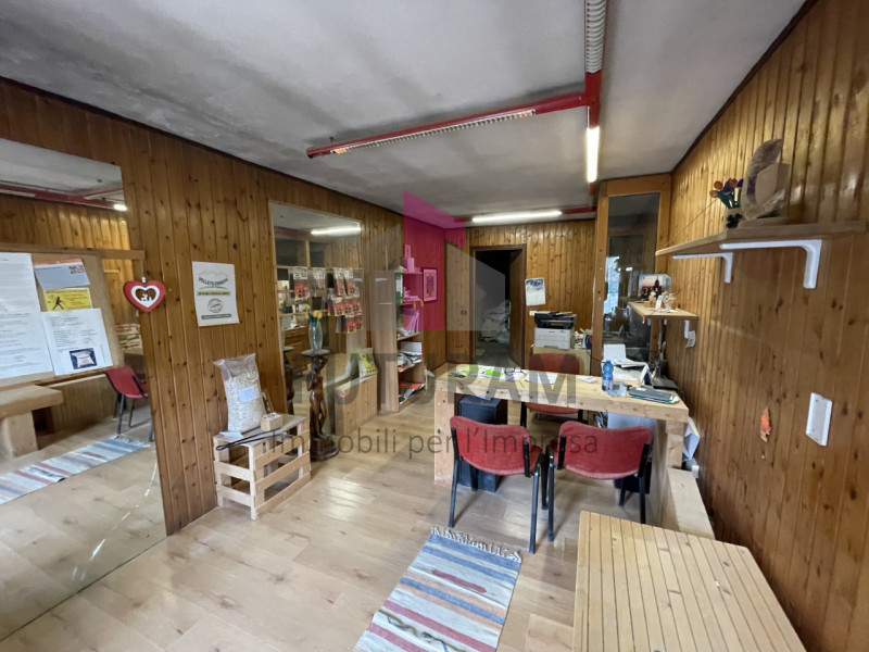 VALDAGNO  - 38FIL - PER INFO 0444/310220

Proponiamo capannone situato nel comune di Valdagno 

C...