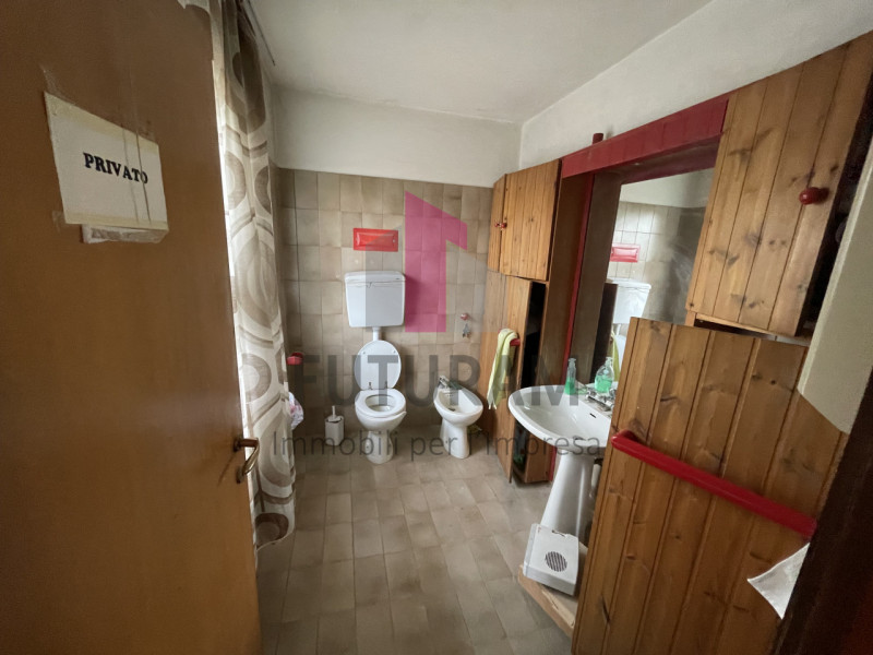 VALDAGNO  - 38FIL - PER INFO 0444/310220

Proponiamo capannone situato nel comune di Valdagno 

C...