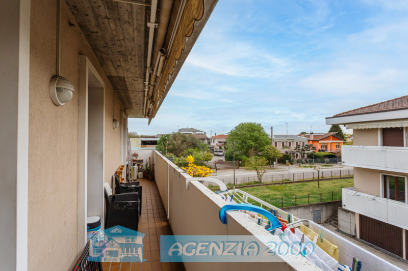 TI STA ASPETTANDO IN CENTRO A PERAROLO DI VIGONZA IL TUO BELLISSIMO APPARTAMENTO AL PRIMO PIANO C...