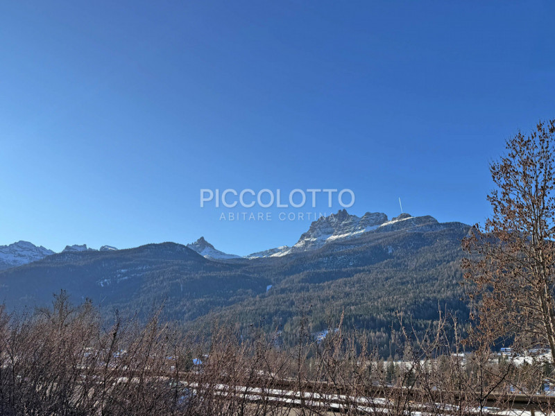 Rif. V5457 AB - Nel cuore di Cortina d'Ampezzo - Corso Italia, splendido attico in vendita.

Nel ...