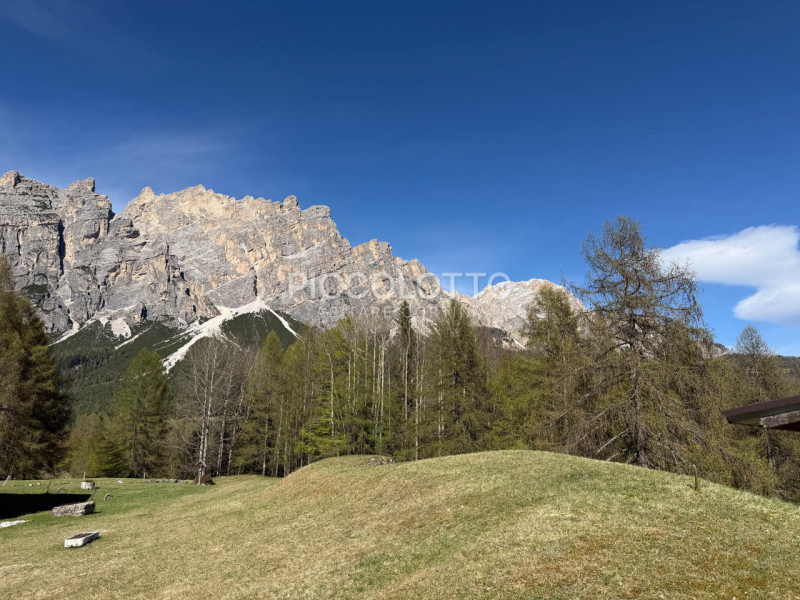 Rif. V5457 AB - Nel cuore di Cortina d'Ampezzo - Corso Italia, splendido attico in vendita.

Nel ...