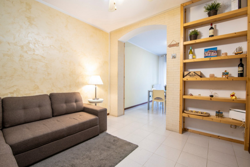 A San Biagio di Teolo proponiamo in vendita un accogliente e funzionale bicamere, ideale per chi ...