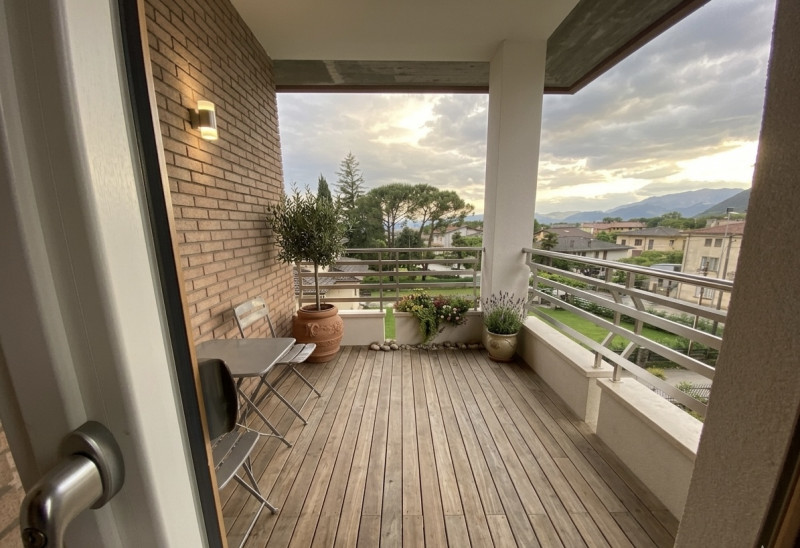 GRANDI SPAZI GARAGE DOPPIO GIARDINO PRIVATO VISTA PANORAMICA
ESCLUSIVA Palladio Re Group - In ven...