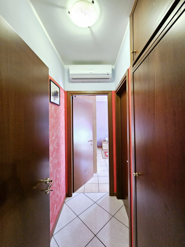 Proponiamo interessante investimento a Este!!! Appartamento bilocale locato al canone annuo di eu...