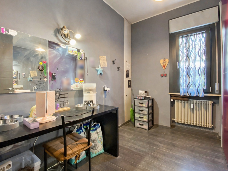 In una delle zone più richieste di Vicenza, nel quartiere Cattane, proponiamo in vendita un appar...