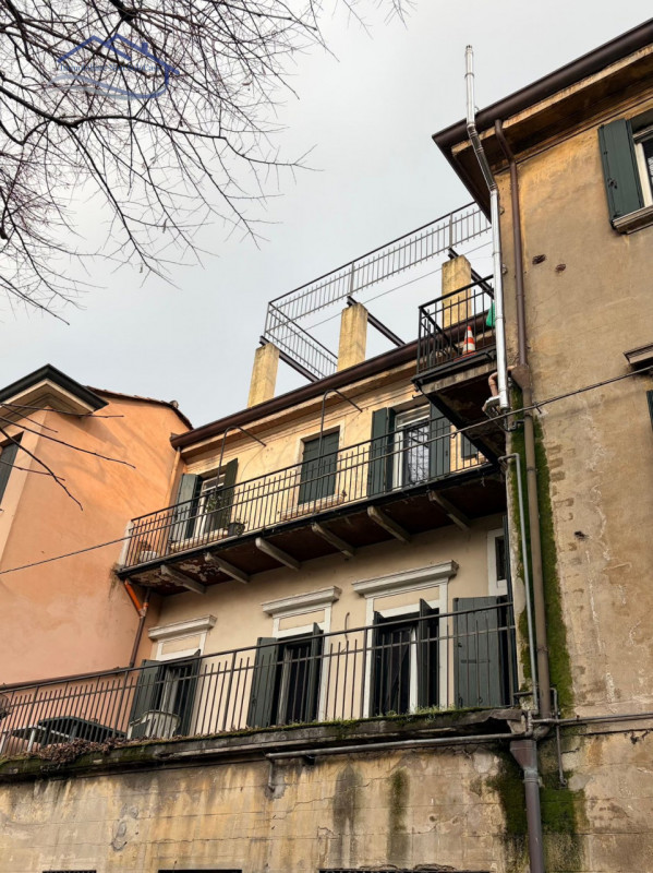 PADOVA - Centro Storico: Immobiliare Non Solo Case propone in esclusiva intera palazzina riedific...