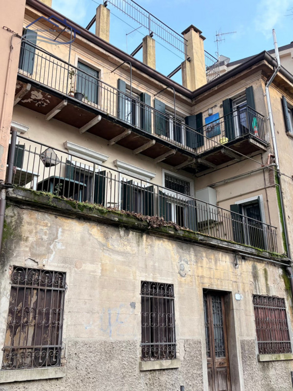 PADOVA - Centro Storico: Immobiliare Non Solo Case propone in esclusiva intera palazzina riedific...