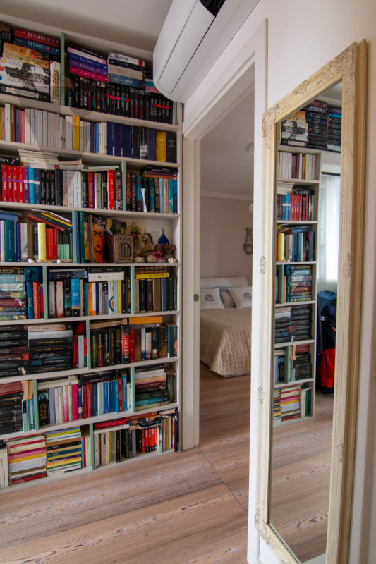 A Piovega proponiamo in vendita un' esclusiva porzione centrale di trifamiliare costruita nel 200...