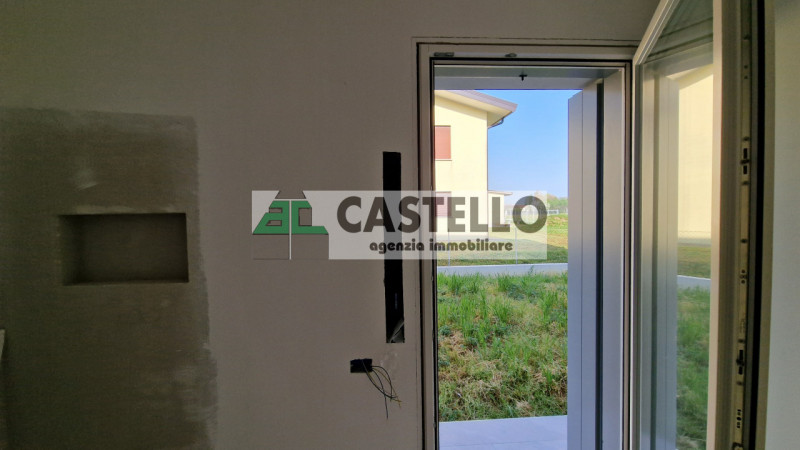 Santa Giustina in Colle a 1km dal centro paese in zona verde proponiamo interessanti porzioni di ...