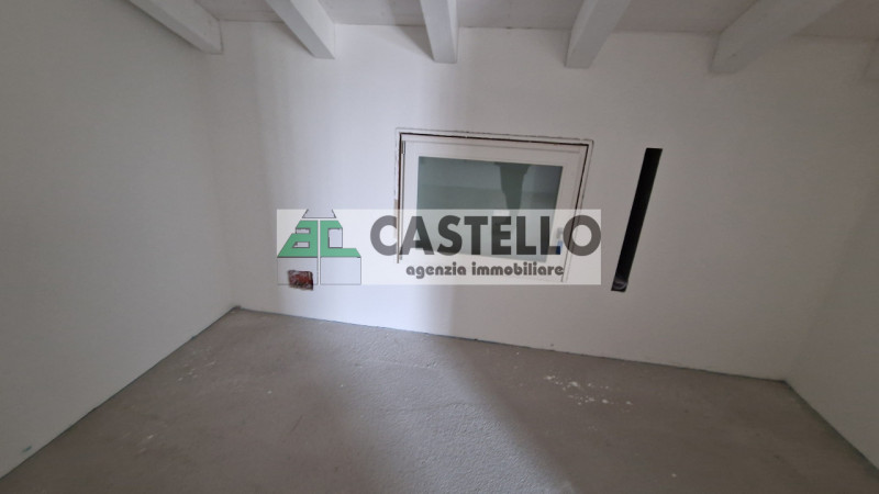 Santa Giustina in Colle a 1km dal centro paese in zona verde proponiamo interessanti porzioni di ...