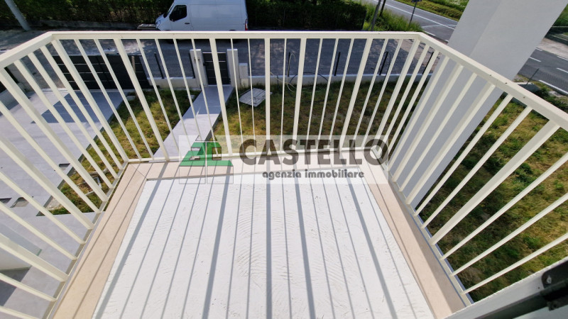 Santa Giustina in Colle a 1km dal centro paese in zona verde proponiamo interessanti porzioni di ...