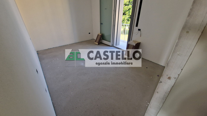 Santa Giustina in Colle a 1km dal centro paese in zona verde proponiamo interessanti porzioni di ...