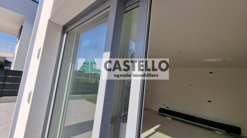 Santa Giustina in Colle a 1km dal centro paese in zona verde proponiamo interessanti porzioni di ...