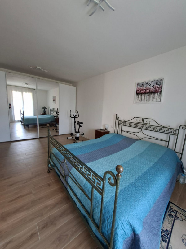 In una delle zone residenziali più belle di Rubano, proponiamo in vendita un luminoso appartament...