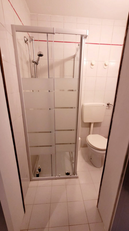 UNA CASA BIFAMILIARE E IL SUO SOGNO!

Dimenticati di essere nel 2026.
Dimenticati di tutti i prob...