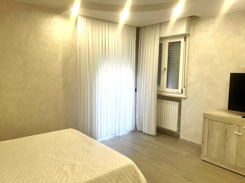 CASALSERUGO centro vendesi appartamento in zona residenziale completamente ristrutturato internam...