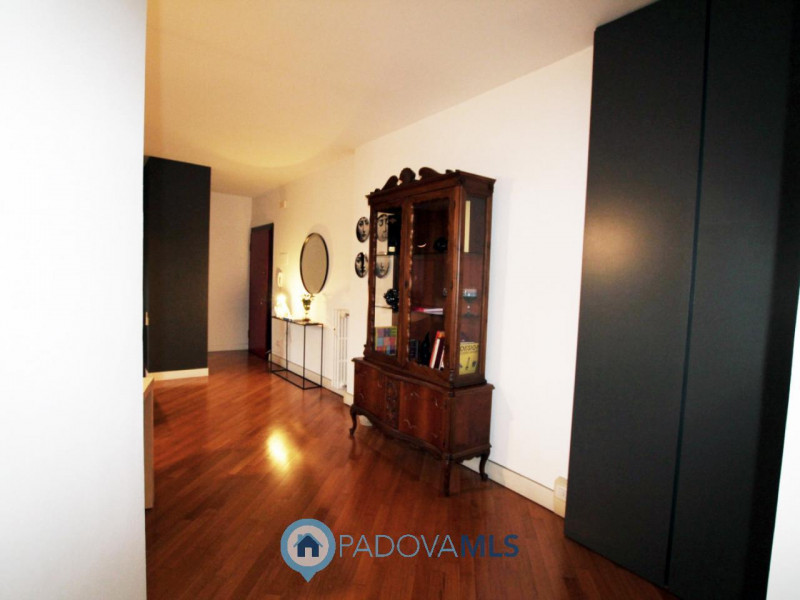 Immobile in esclusiva al Gruppo Padova MLS


Nel cuore della rinomata zona Portello Istituti di P...