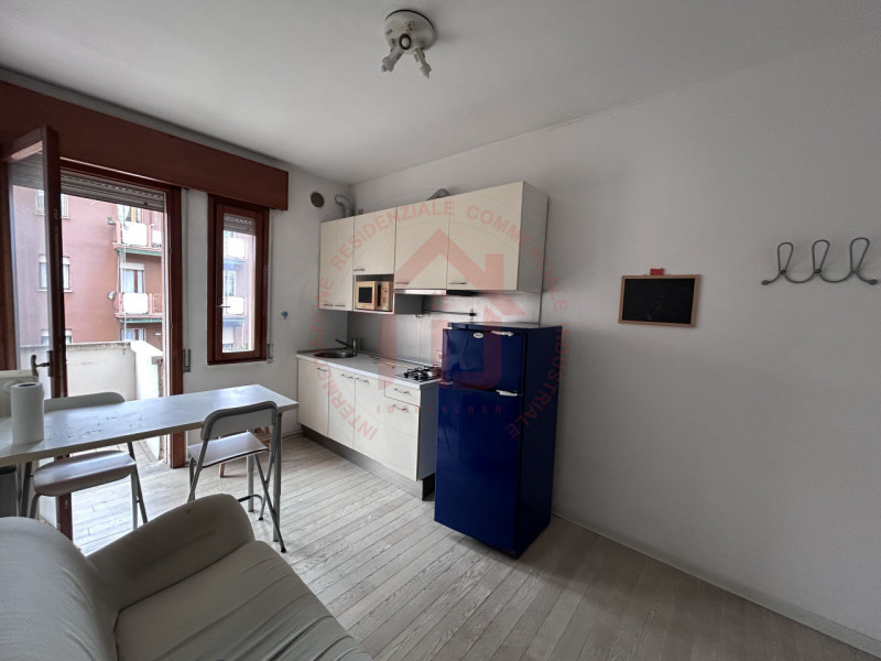 RIF: FR026 PADOVA - MADONNA PELLEGRINA Proponiamo in vendita mini appartamento di 40 mq al terzo ...